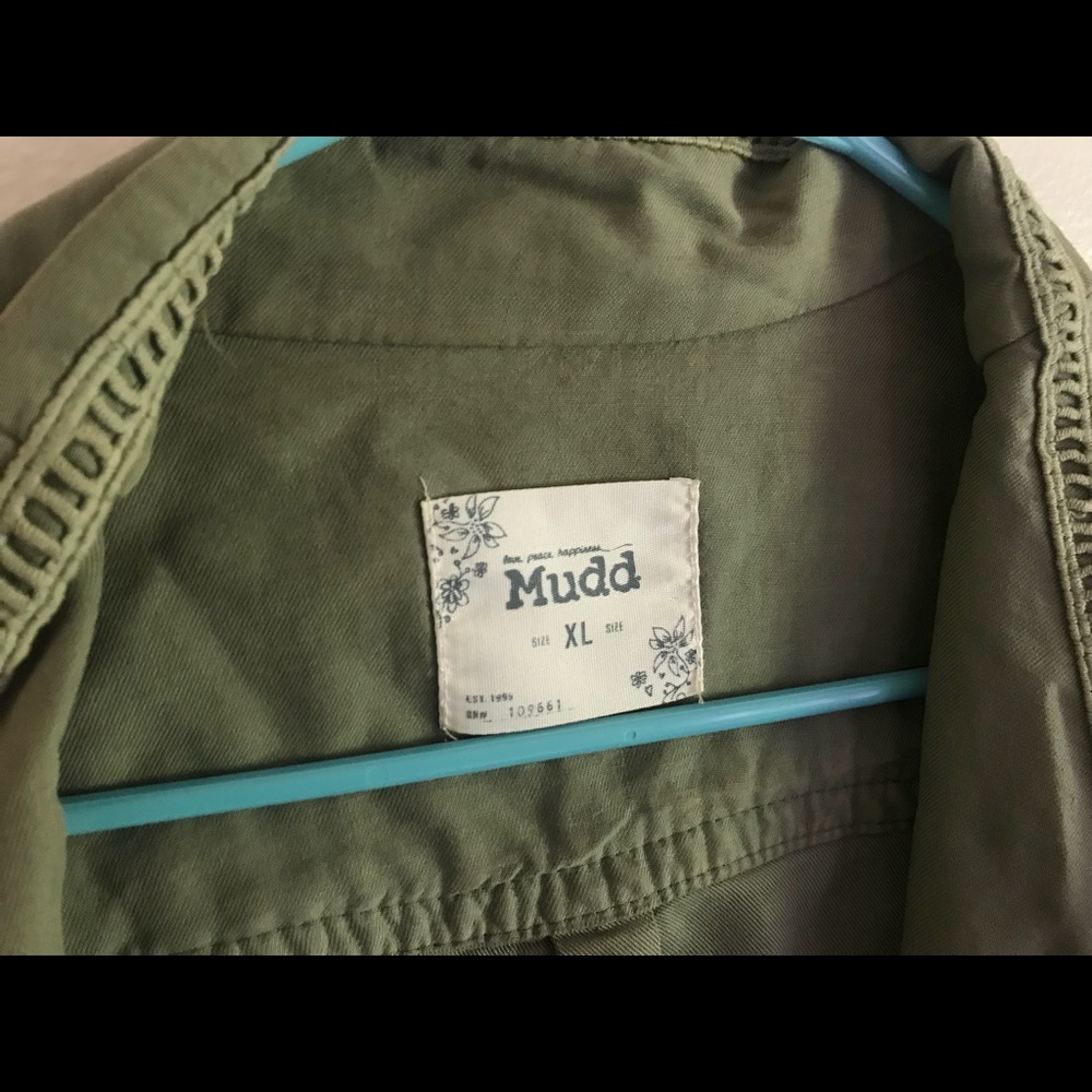 TRENDY VEST - Picture 6 of 6